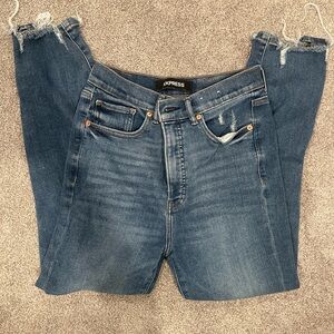Express Slim Ankle Distressed Jean Size 8